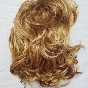 Phoebe WhisperLite Wig by Paula Young #30/28/26